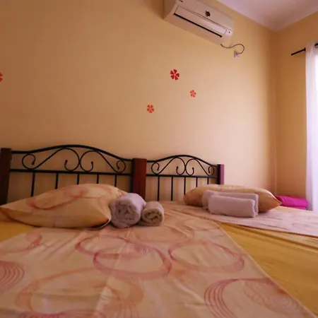 Ladina Lygia (Lefkada)